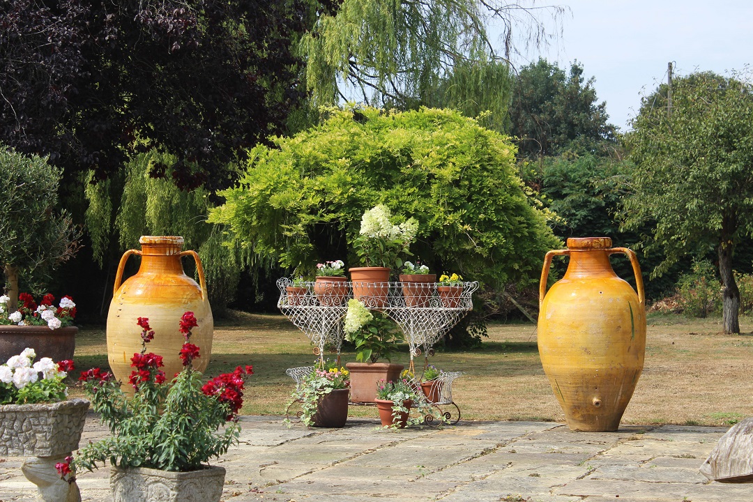 giant pair of Mediterranean pots