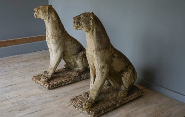 A life size pair of impressive cast stone Garden Leopards - Image 6