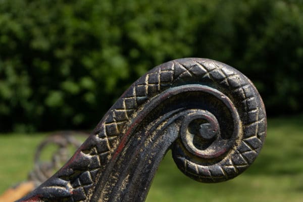 Scrolling detail of the Falkirk Foundy Garden Bench