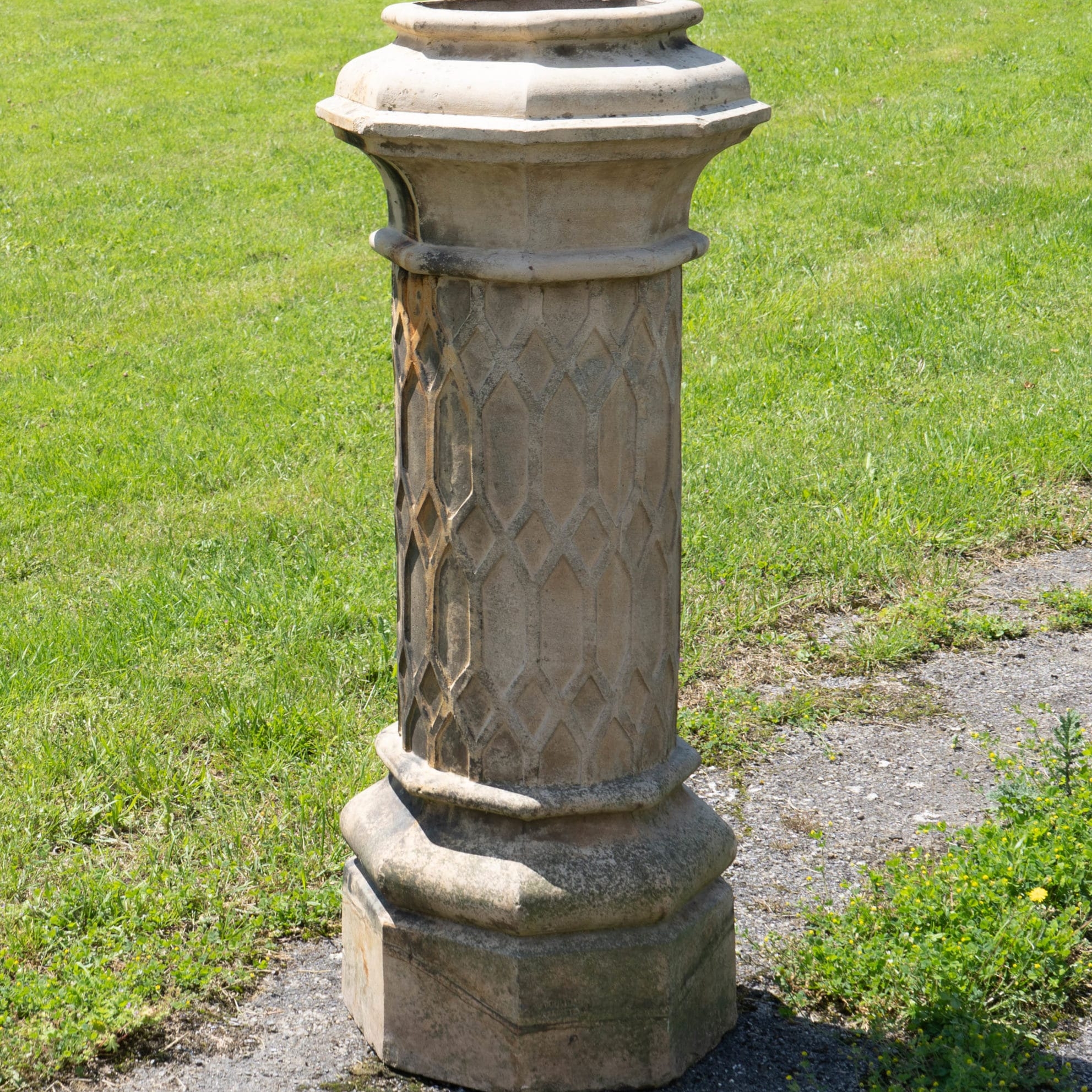 garden antiques chimney pot