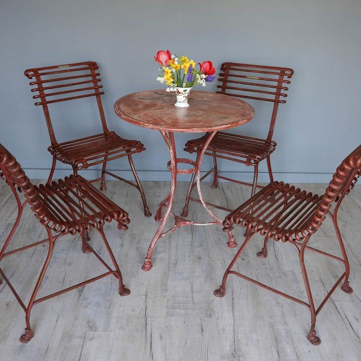 antique Arras garden patio set