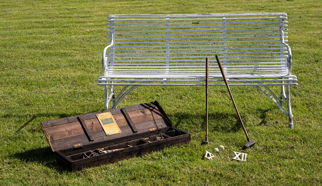 antique Arras garden bench