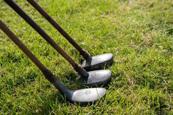 antique golf putters to go with clock golf set