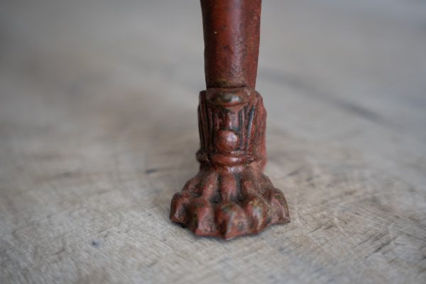 lions claw Arras chair legs for the garden