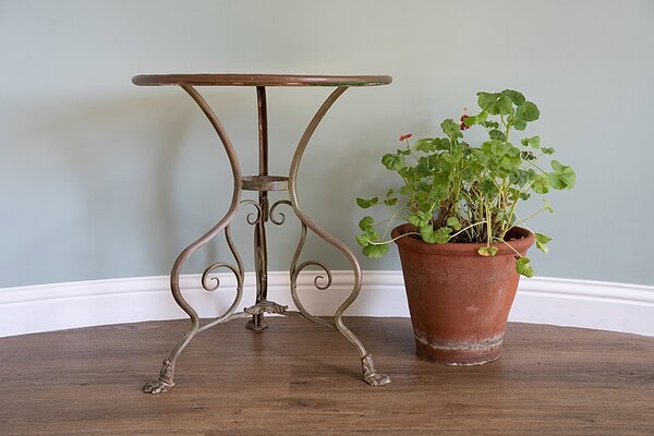 Arras French garden bisto table with lions claw feet