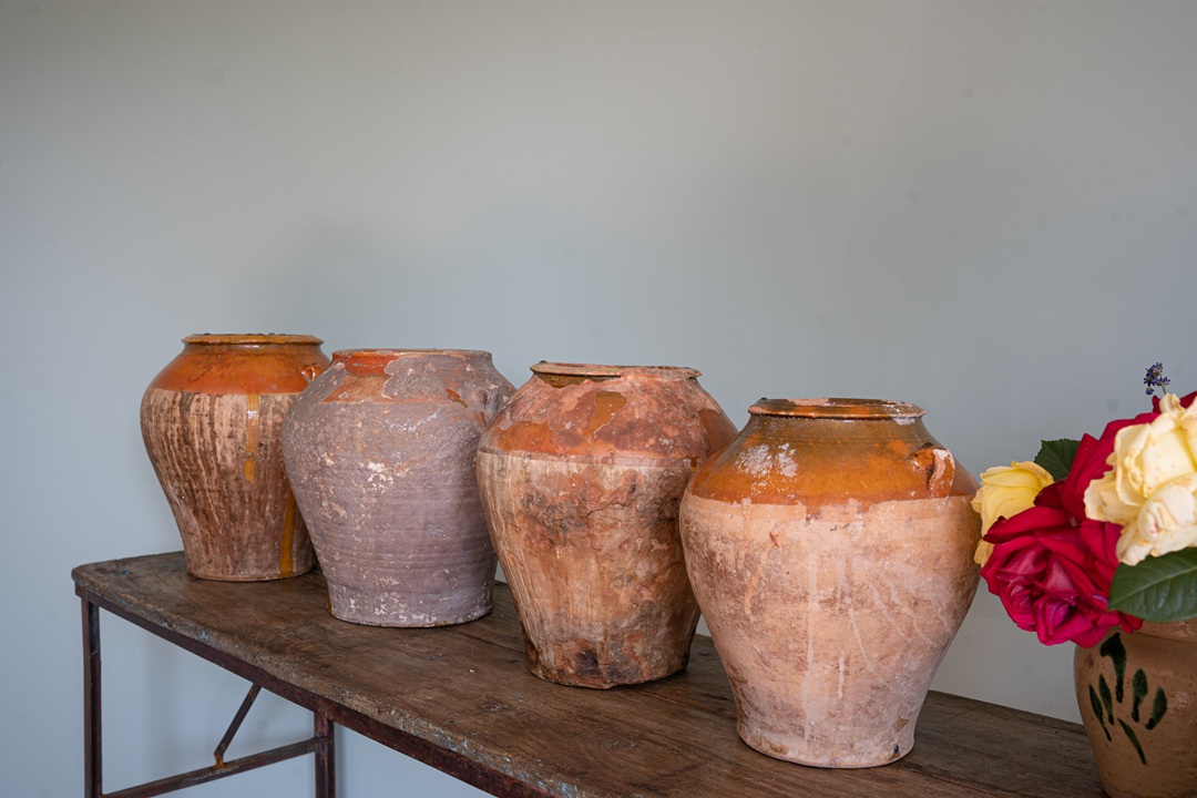 antique vases from Spain for the home
