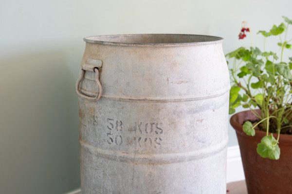 vintage galvanised steel dolly tub