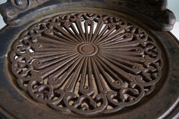 cast iron antique garden furniture for two persons