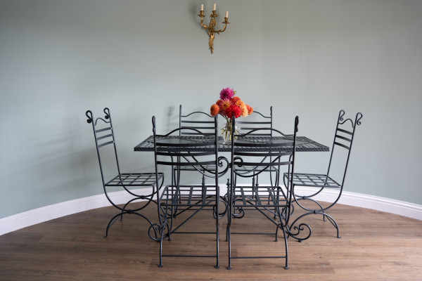 garden dining table and chair set